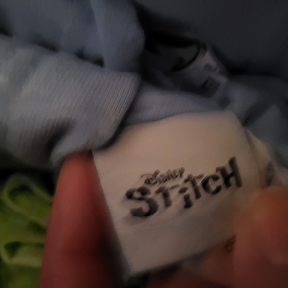 See other listing STITCH Disney full zip sweatshirt, hoodie, blue, large - Picture 15 of 15